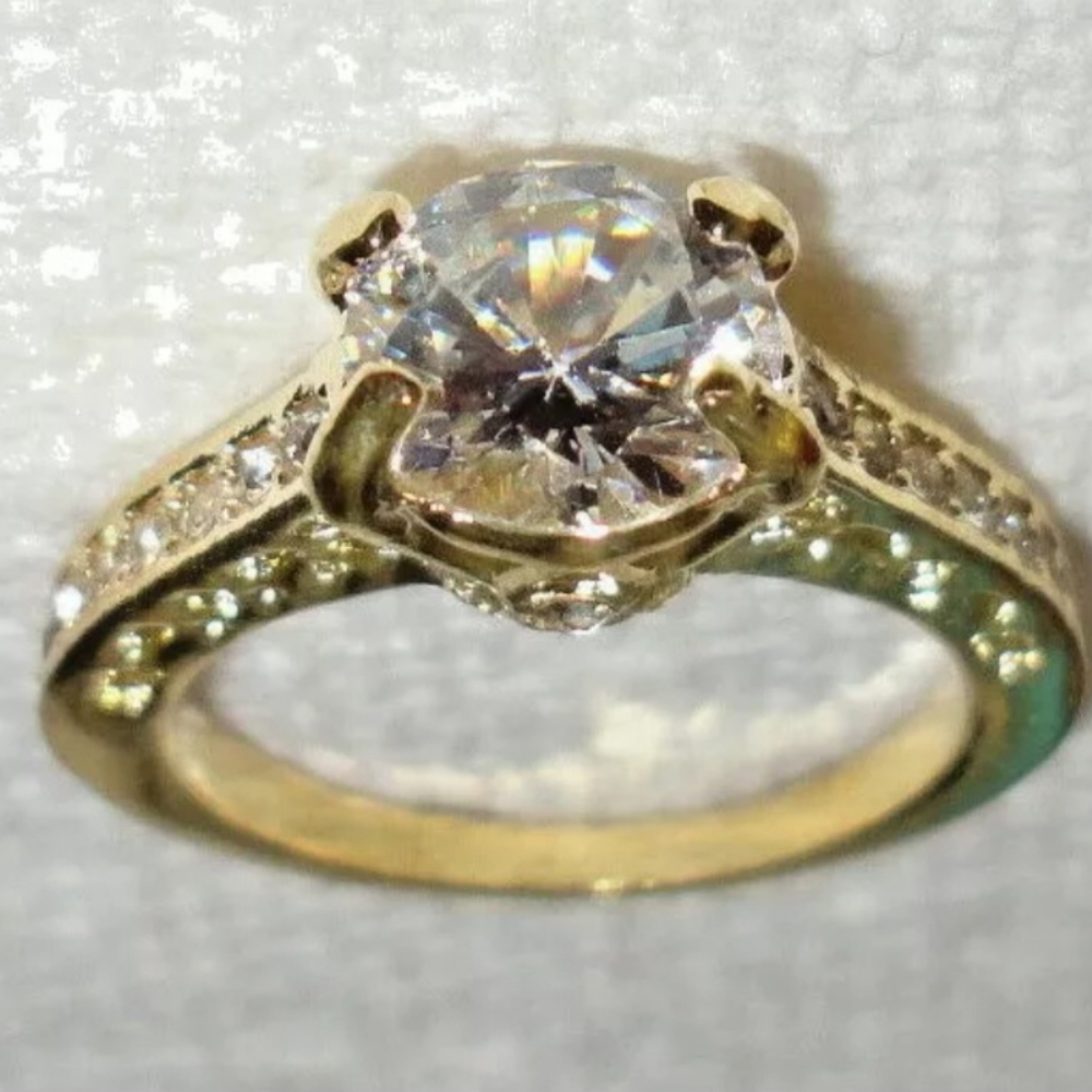 WHITE SAPPHIRE CZ W/ACC-10K GOLD FILLED RING SIZE 7